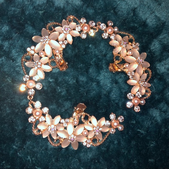 Icing Frosted Crystal Flower Rose Gold Hair Swag - Picture 2 of 5